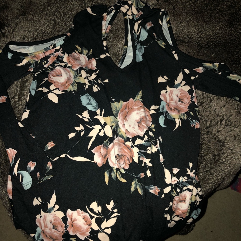 Floral top